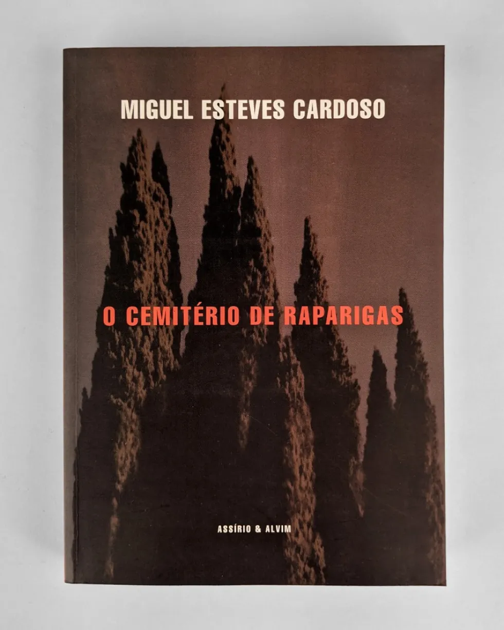 O cemitério de raparigas | Assírio & Alvim